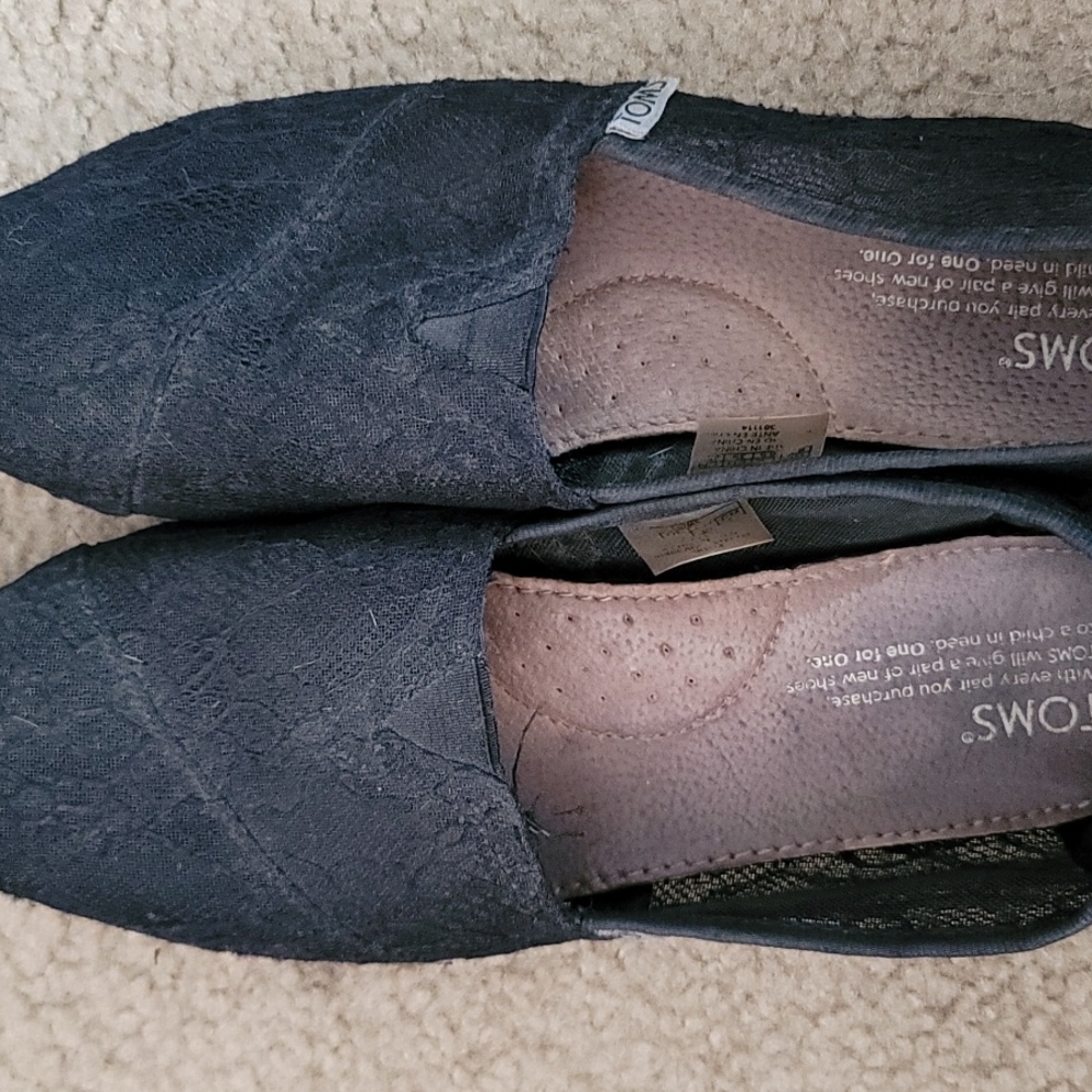 Toms - Picture 4 of 6